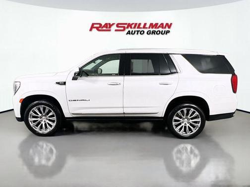 White Frost Tri-Coat 2021 GMC Yukon Denali
