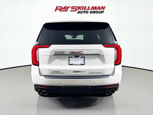 White Frost Tri-Coat 2021 GMC Yukon Denali