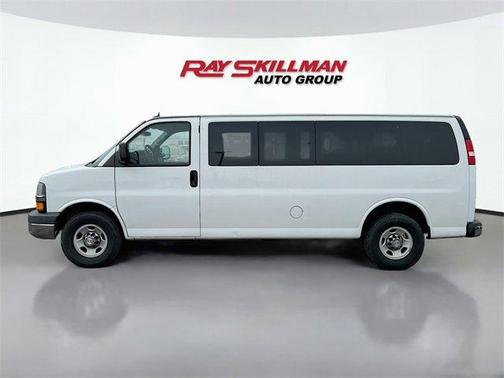 2015 Chevrolet Express 3500 LT