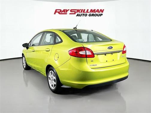 2013 Ford Fiesta SE
