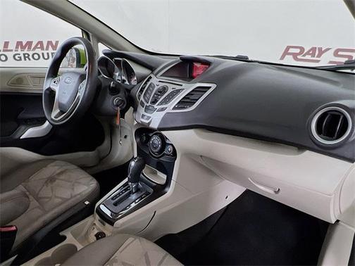 2013 Ford Fiesta SE