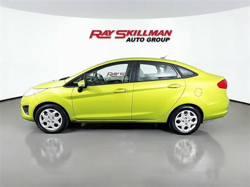 2013 Ford Fiesta SE