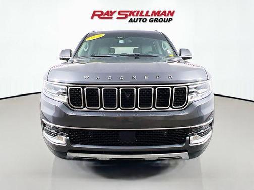 Metallic 2022 Jeep Wagoneer Series III