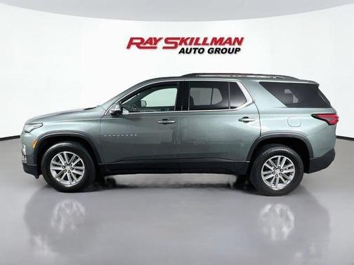 Silver Sage Metallic 2022 Chevrolet Traverse LT Cloth