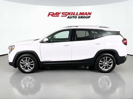 Summit White 2024 GMC Terrain SLT