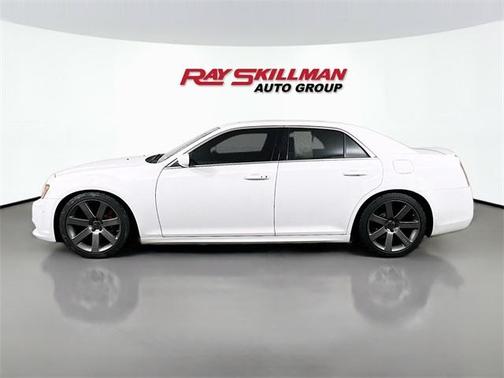 2012 Chrysler 300 SRT-8