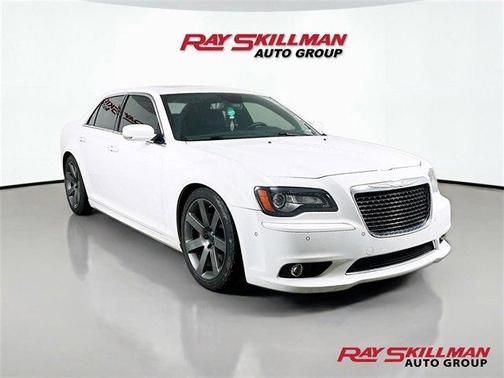 2012 Chrysler 300 SRT-8
