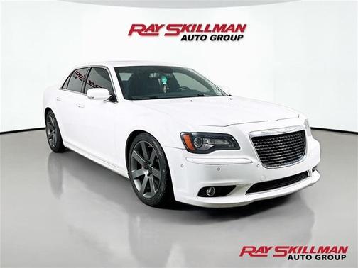 2012 Chrysler 300 SRT-8