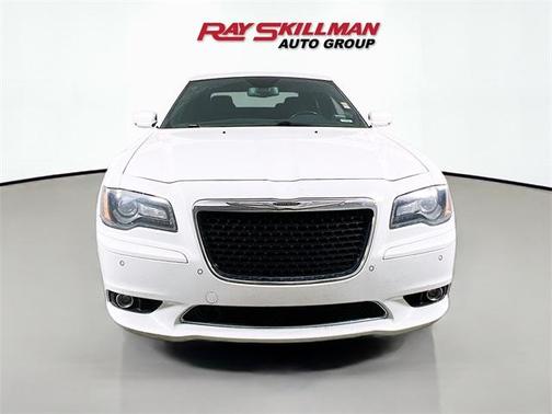 2012 Chrysler 300 SRT-8