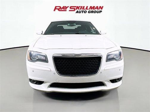 2012 Chrysler 300 SRT-8