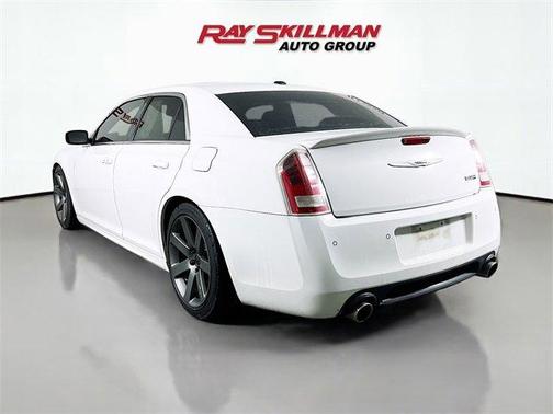 2012 Chrysler 300 SRT-8