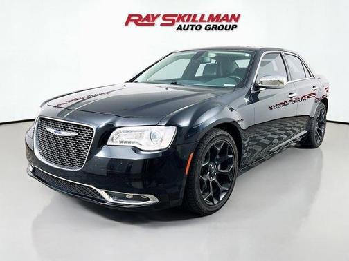 Gloss Black 2019 Chrysler 300 Limited