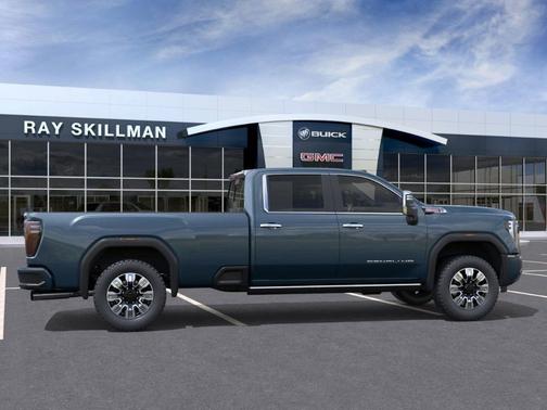 2025 GMC Sierra 3500 Denali