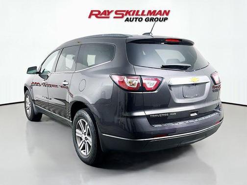 Tungsten Metallic 2017 Chevrolet Traverse 1LT