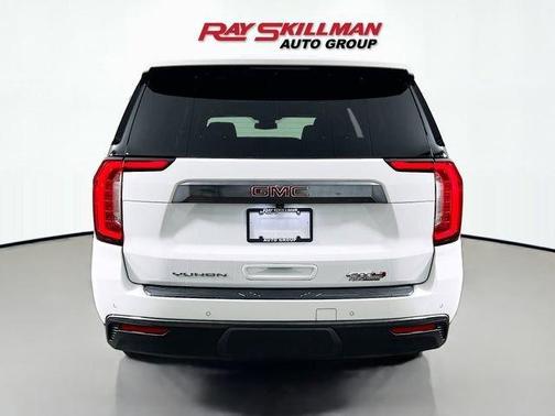 Summit White 2023 GMC Yukon XL AT4