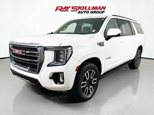 Summit White 2023 GMC Yukon XL AT4