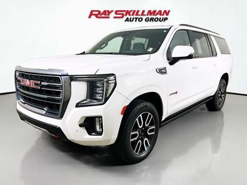 Summit White 2023 GMC Yukon XL AT4