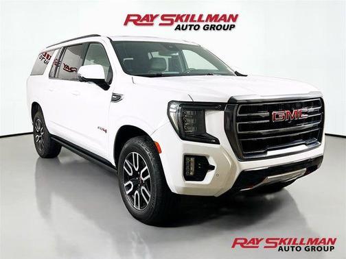 Summit White 2023 GMC Yukon XL AT4
