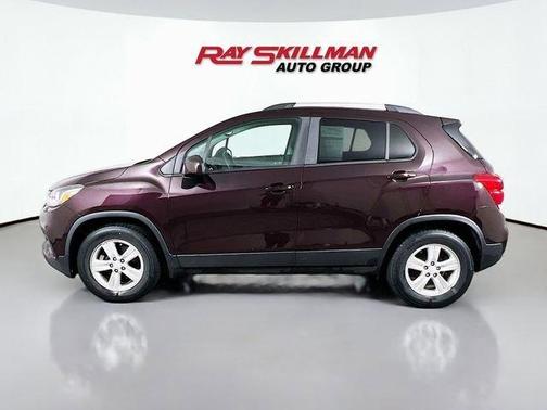 Black Cherry Metallic 2021 Chevrolet Trax LT