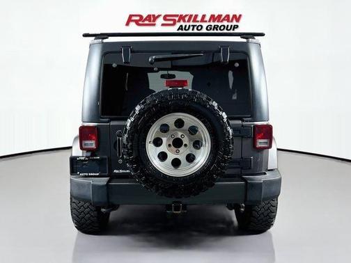 Granite Crystal Clearcoat Metallic 2017 Jeep Wrangler Unlimited Sahara