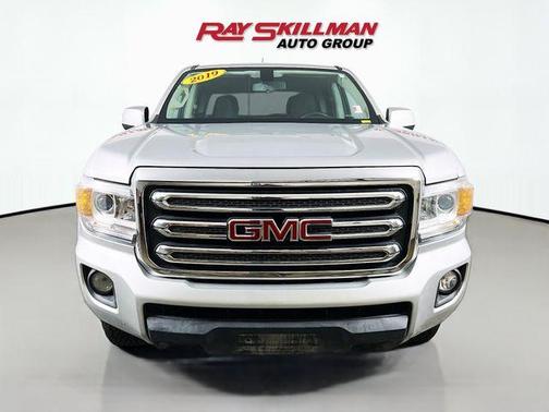 Quicksilver Metallic 2019 GMC Canyon SLE
