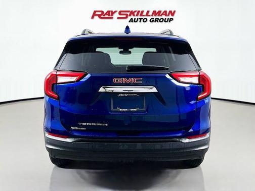 Marine Metallic 2023 GMC Terrain SLE