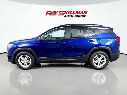 Marine Metallic 2023 GMC Terrain SLE