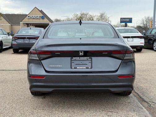 Meteorite Gray Metallic 2026 Honda Accord SE