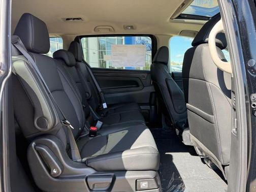 Crystal Black Pearl 2026 Honda Odyssey EX-L
