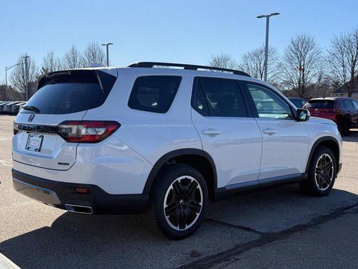 2026 Honda Pilot Touring 8-Passenger
