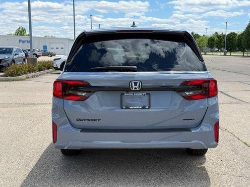 Sonic Gray Pearl 2026 Honda Odyssey Sport-L