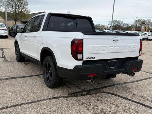 Platinum White Pearl 2026 Honda Ridgeline Black