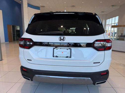 2026 Honda Pilot Touring 8-Passenger