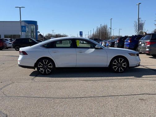 2023 Honda Accord Hybrid 