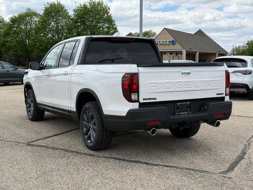 Platinum White Pearl 2026 Honda Ridgeline Sport