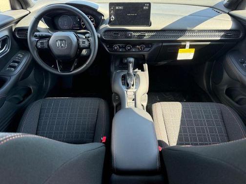 Crystal Black Pearl 2027 Honda HR-V Sport