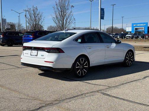 2023 Honda Accord Hybrid Touring