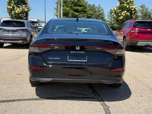 Crystal Black Pearl 2025 Honda Accord SE