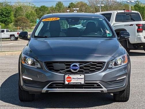 2018 Volvo S60 Cross Country T5