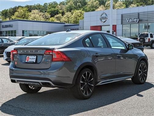 2018 Volvo S60 Cross Country T5