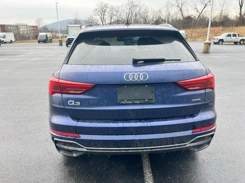 2022 Audi Q3 45 S line Premium