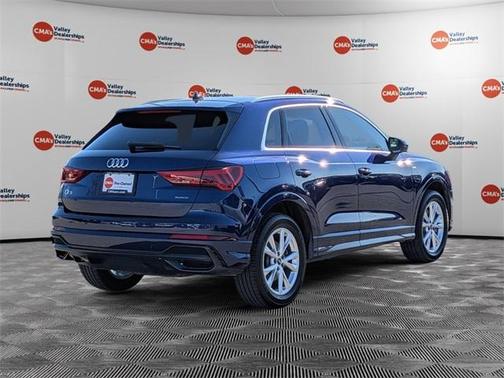 2022 Audi Q3 45 S line Premium