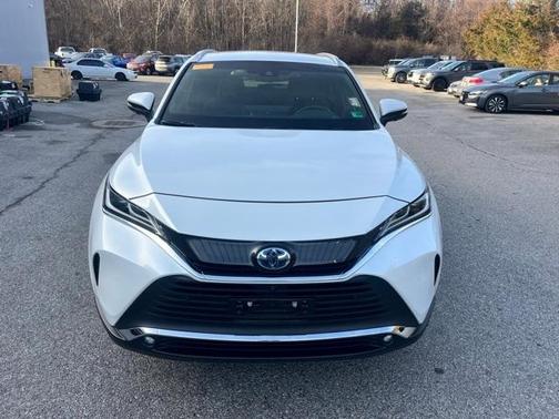 2024 Toyota Venza LE