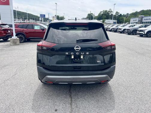 Black 2023 Nissan Rogue SL