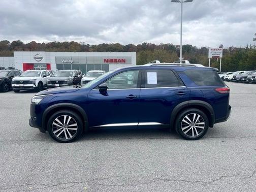 2023 Nissan Pathfinder Platinum