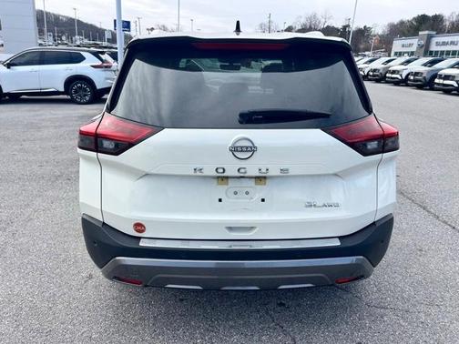 2022 Nissan Rogue SL