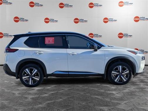2022 Nissan Rogue SL