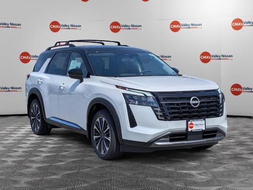 White / Black 2026 Nissan Pathfinder Platinum