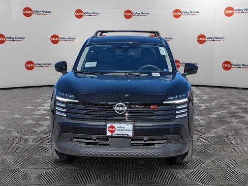 Super Black 2026 Nissan Kicks SR