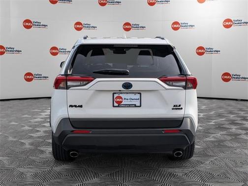 2021 Toyota RAV4 Hybrid XLE